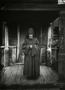 The Well-Hooded Shadow of Ideology